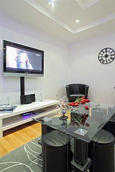 The Queen Luxury - Giada Luxemburg