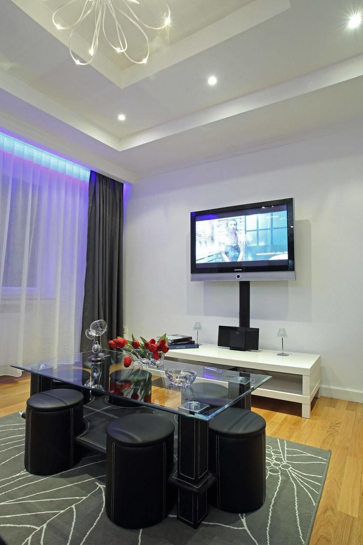 The Queen Luxury - Giada Luxemburg